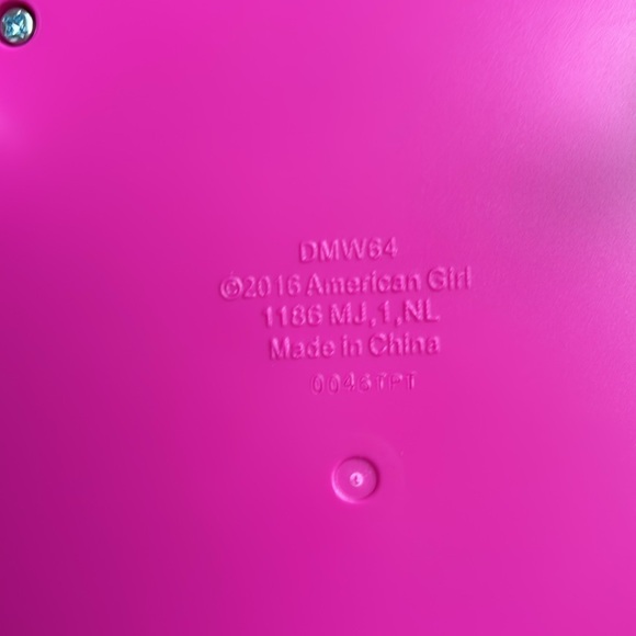 American Girl Dog Bed with cushion - Picture 3 of 3